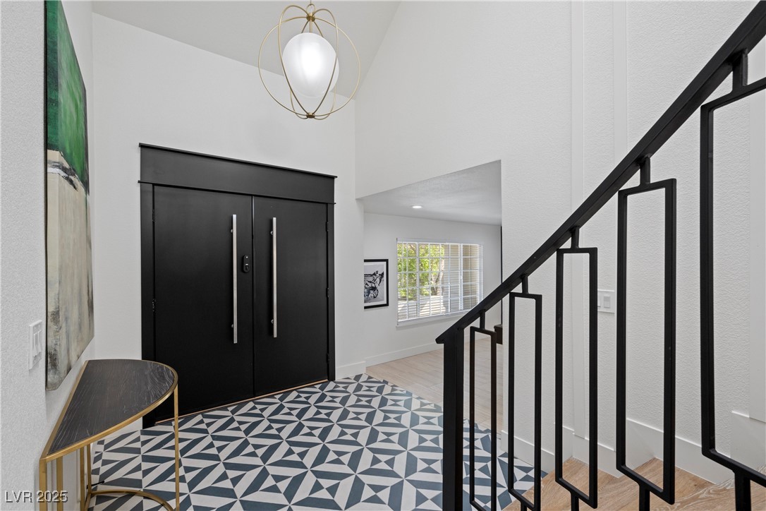 1912 Calanda Court