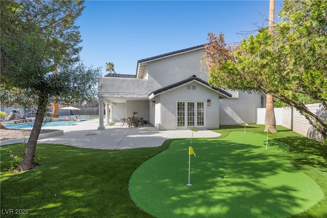 1912 Calanda Court