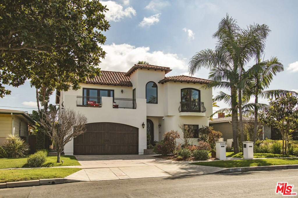 7222 Kentwood Avenue