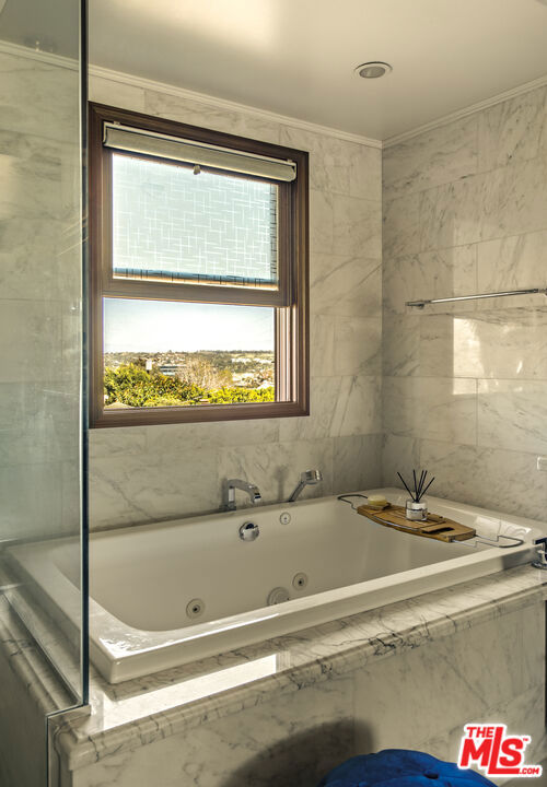 7222 Kentwood Avenue