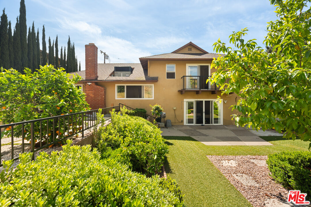 4767 Round Top Dr