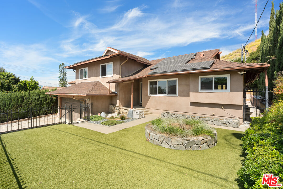4767 Round Top Dr