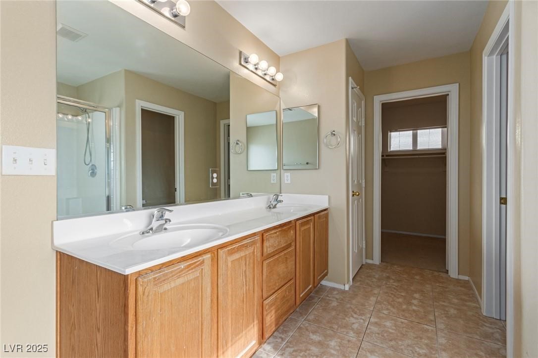 5861 Lakeland Village Drive