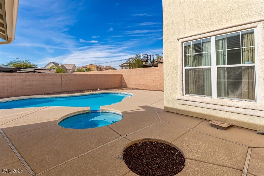 5861 Lakeland Village Drive