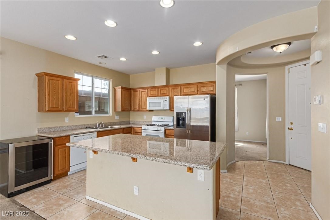 5861 Lakeland Village Drive