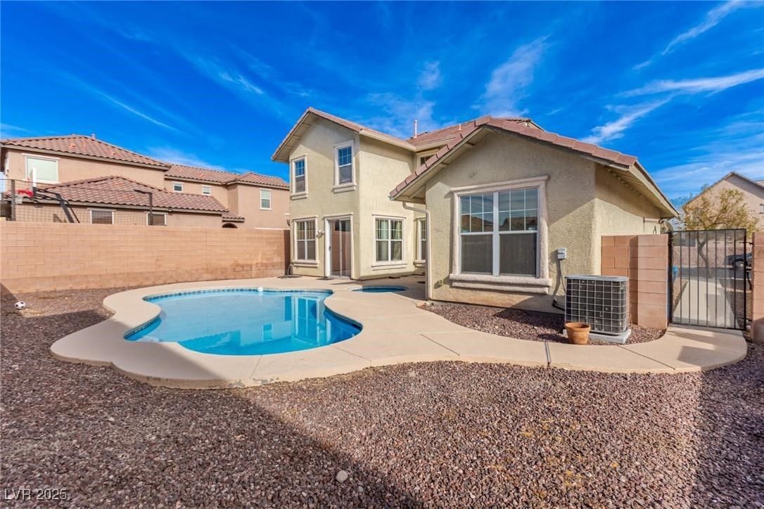 5861 Lakeland Village Drive