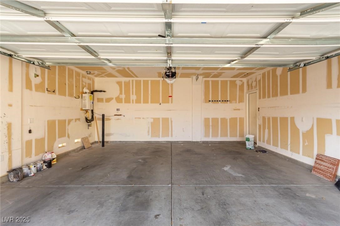 5861 Lakeland Village Drive