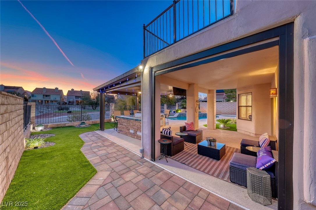 5501 Painted Sunrise Drive