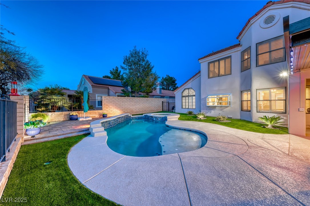 5501 Painted Sunrise Drive