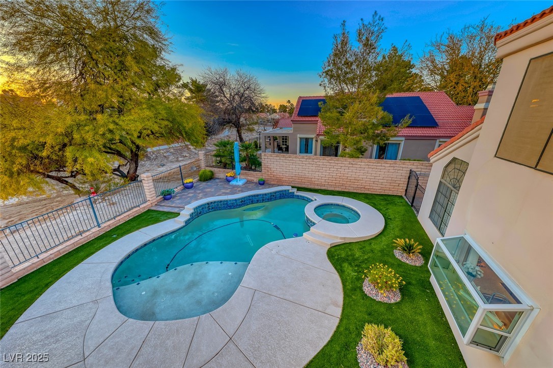 5501 Painted Sunrise Drive
