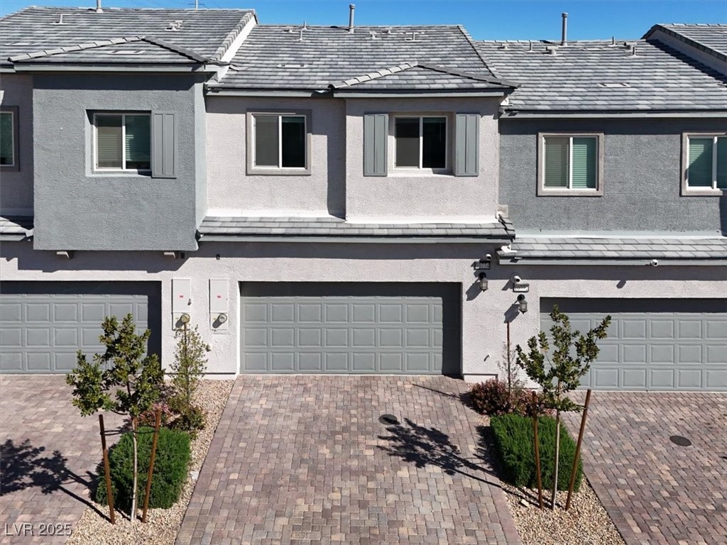 10774 Clarence Court