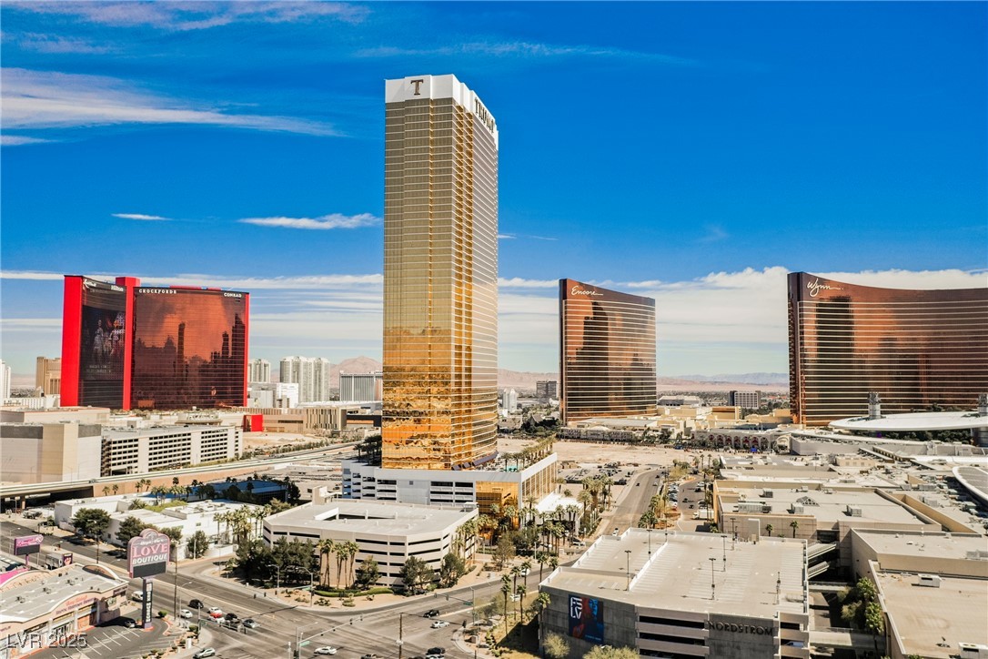 2000 North Fashion Show Drive 4301