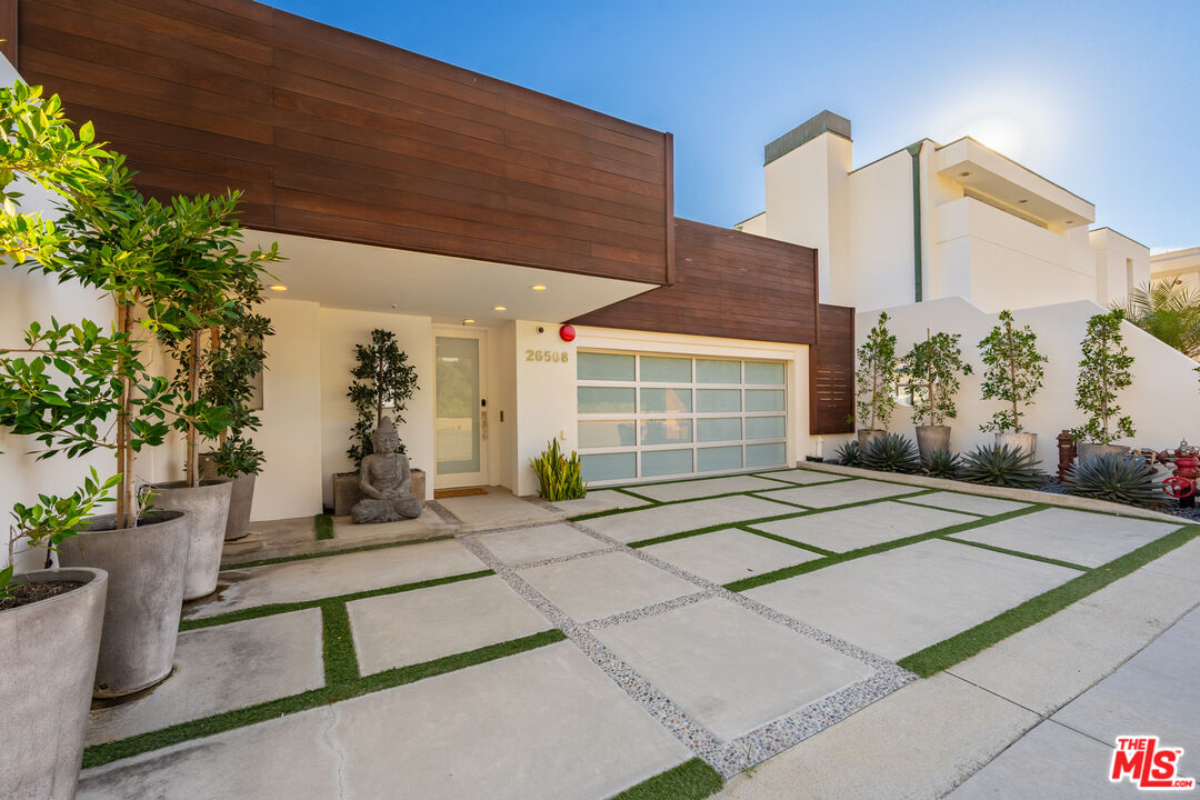 26508 Latigo Shore Dr