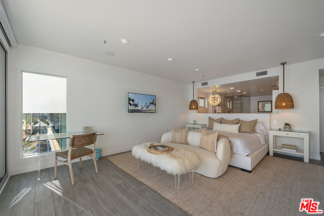 26508 Latigo Shore Dr