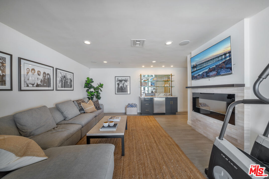 26508 Latigo Shore Dr