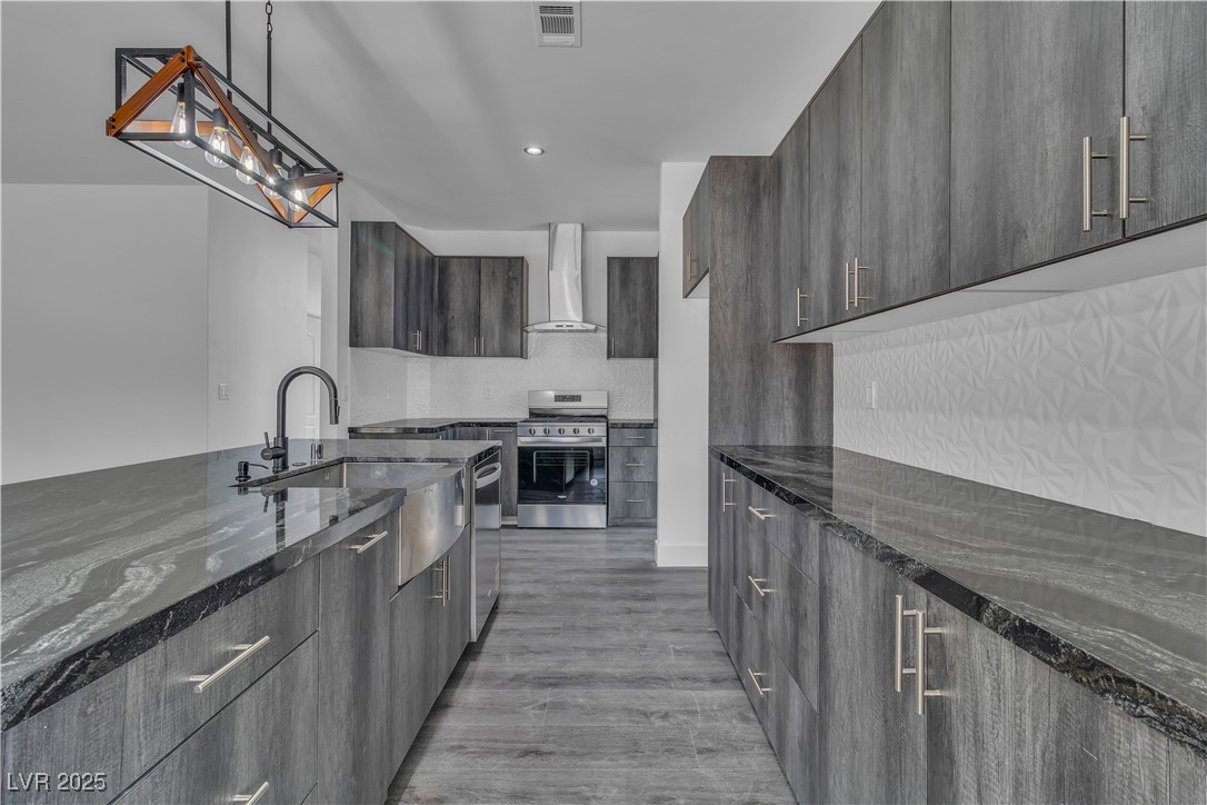 2735 Briarcliff Avenue