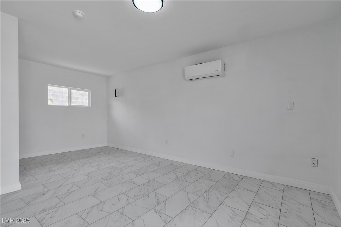 2735 Briarcliff Avenue