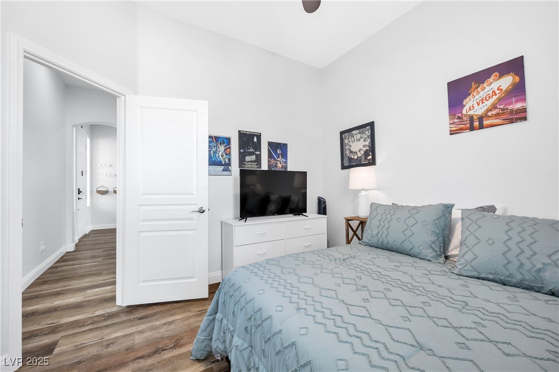 10494 Realm Way