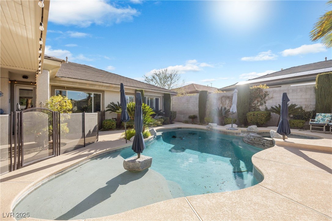 10494 Realm Way