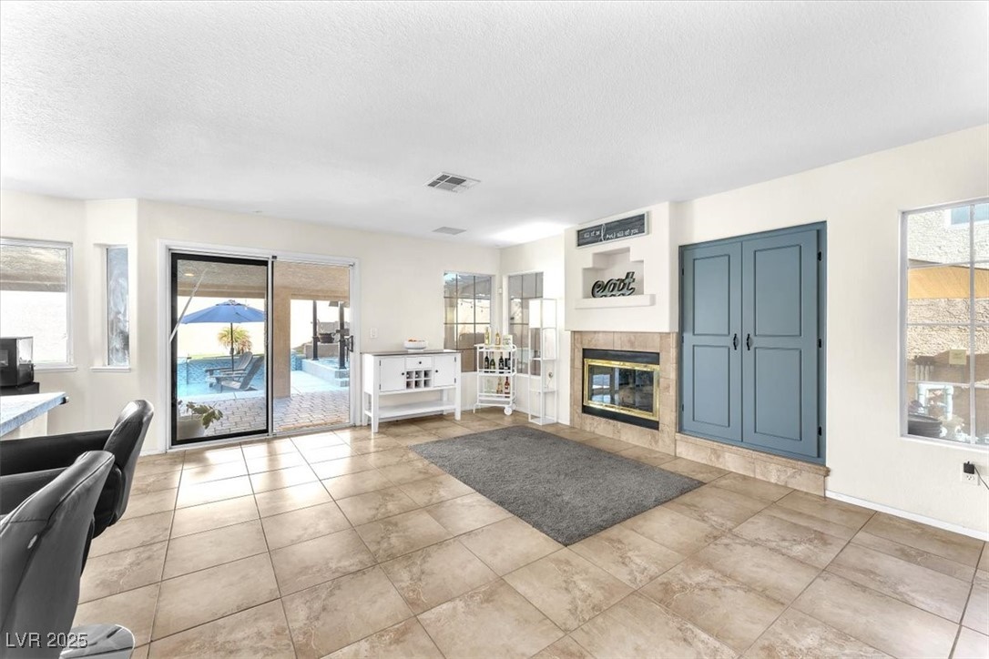 8239 Wildfire Street