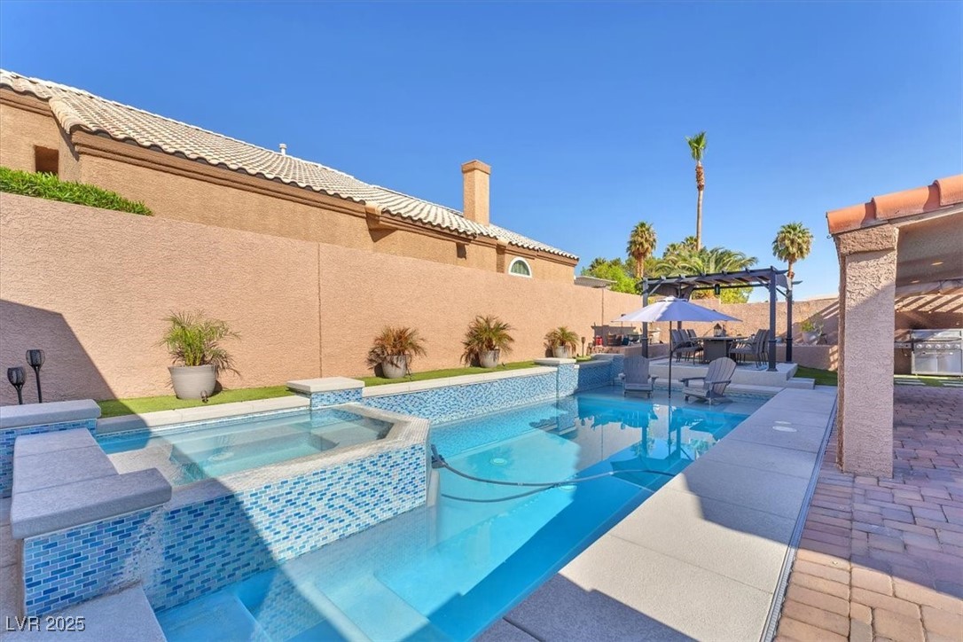 8239 Wildfire Street