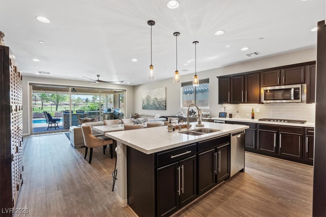 1225 Olivia Parkway