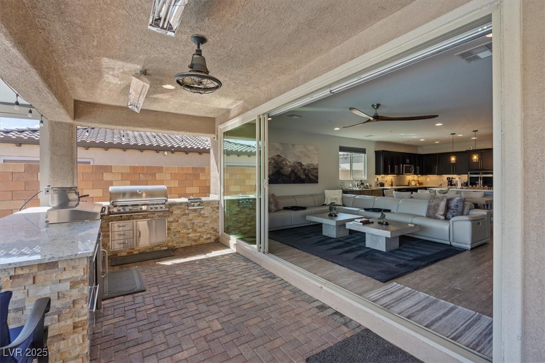 1225 Olivia Parkway