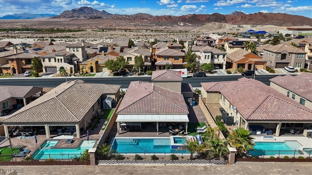 1225 Olivia Parkway