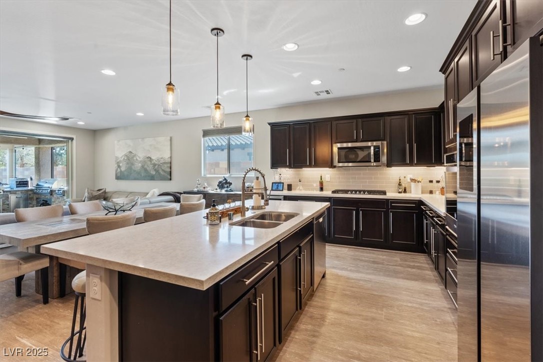 1225 Olivia Parkway
