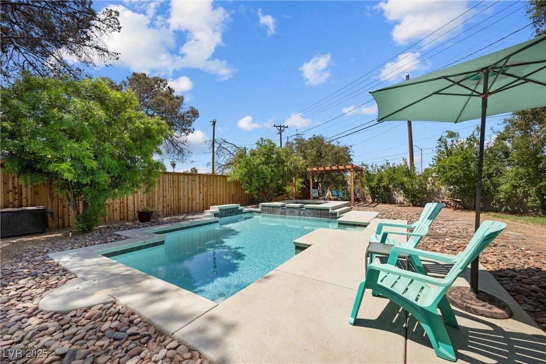 2447 Tournament Street