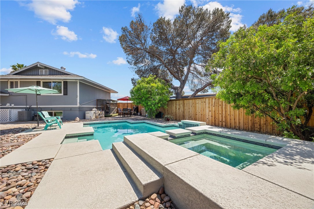 2447 Tournament Street