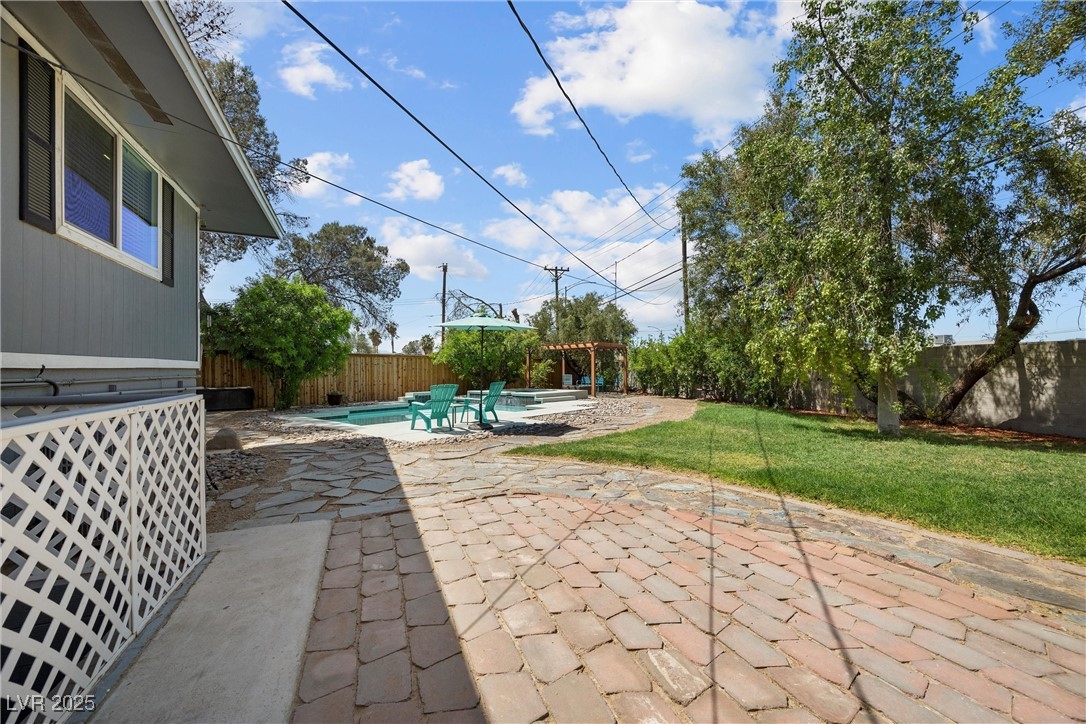 2447 Tournament Street