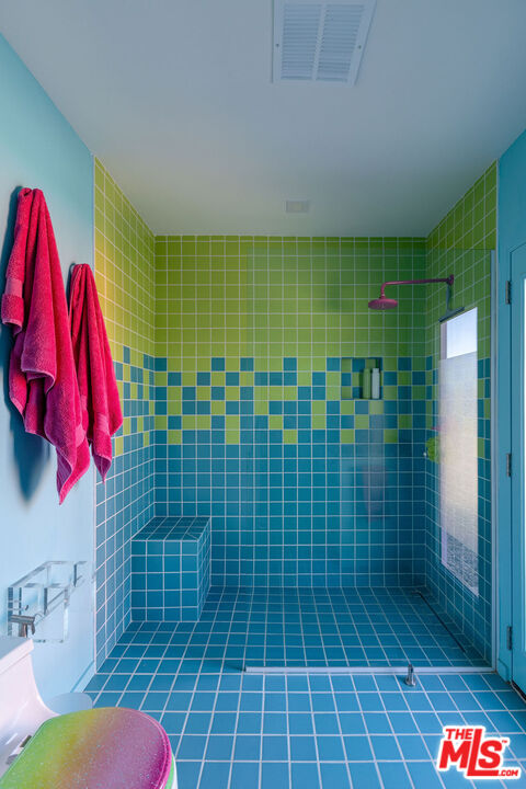 3925 Valley Vista Ave