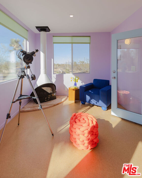 3925 Valley Vista Ave