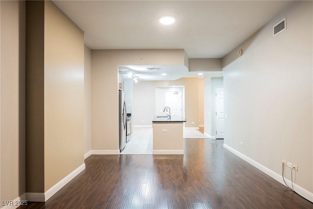 200 West Sahara Avenue 1810