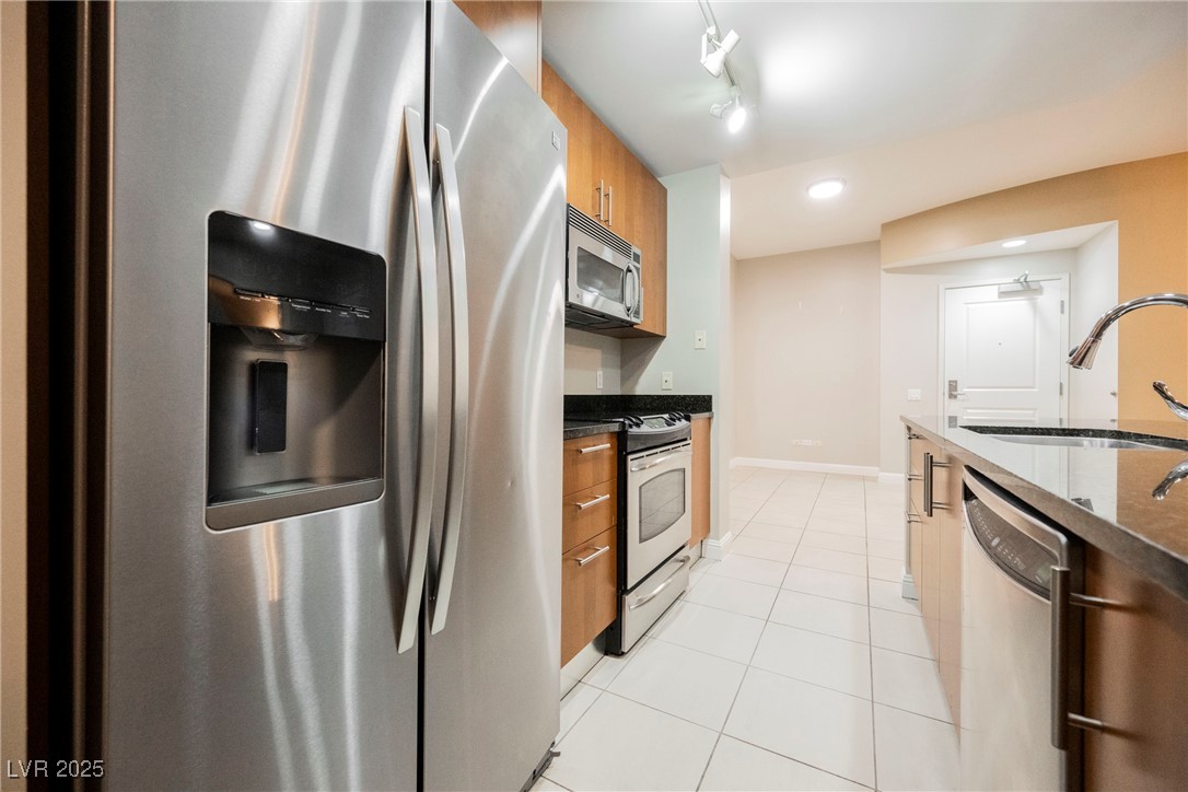 200 West Sahara Avenue 1810