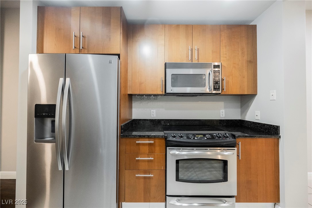 200 West Sahara Avenue 1810