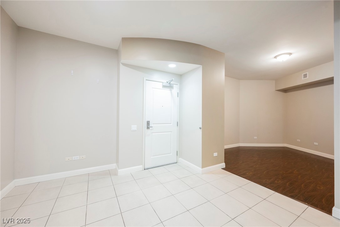 200 West Sahara Avenue 1810