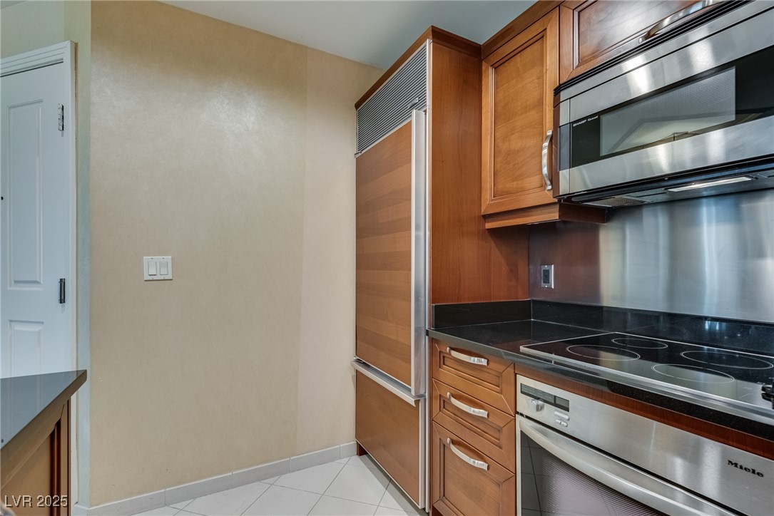 145 East Harmon Avenue 3101