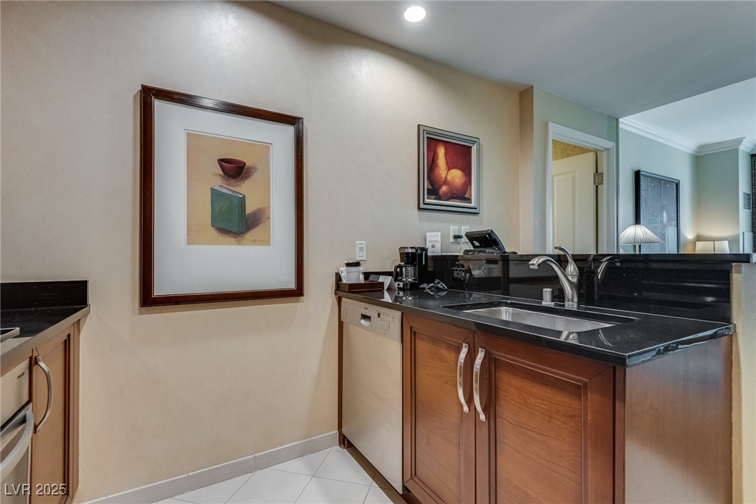145 East Harmon Avenue 3101