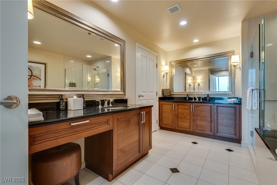 145 East Harmon Avenue 3101