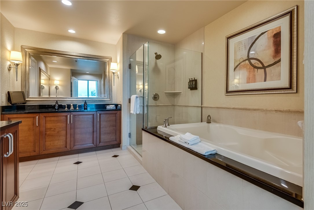 145 East Harmon Avenue 3101