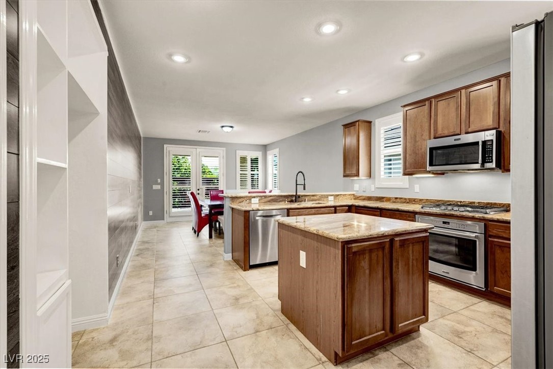 7806 Sundial Peak Street