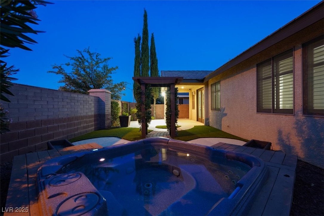 7806 Sundial Peak Street