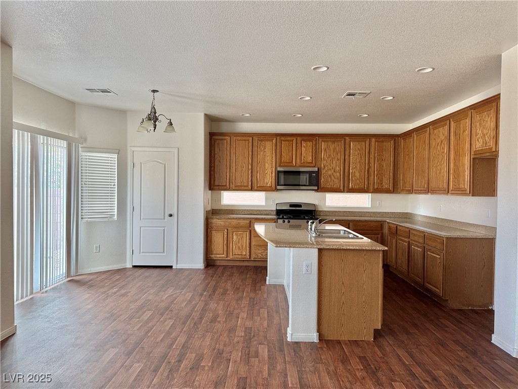 108 Spur Ranch Avenue