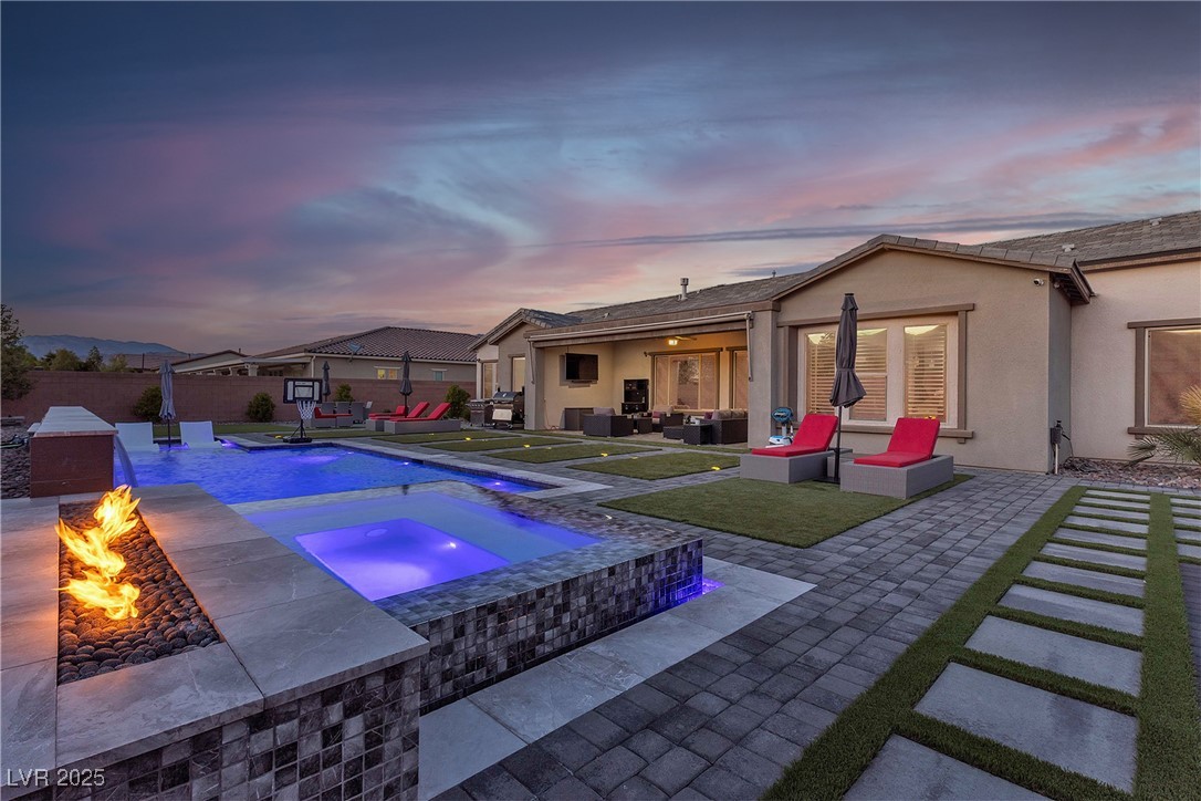 8303 Agave Bloom Street