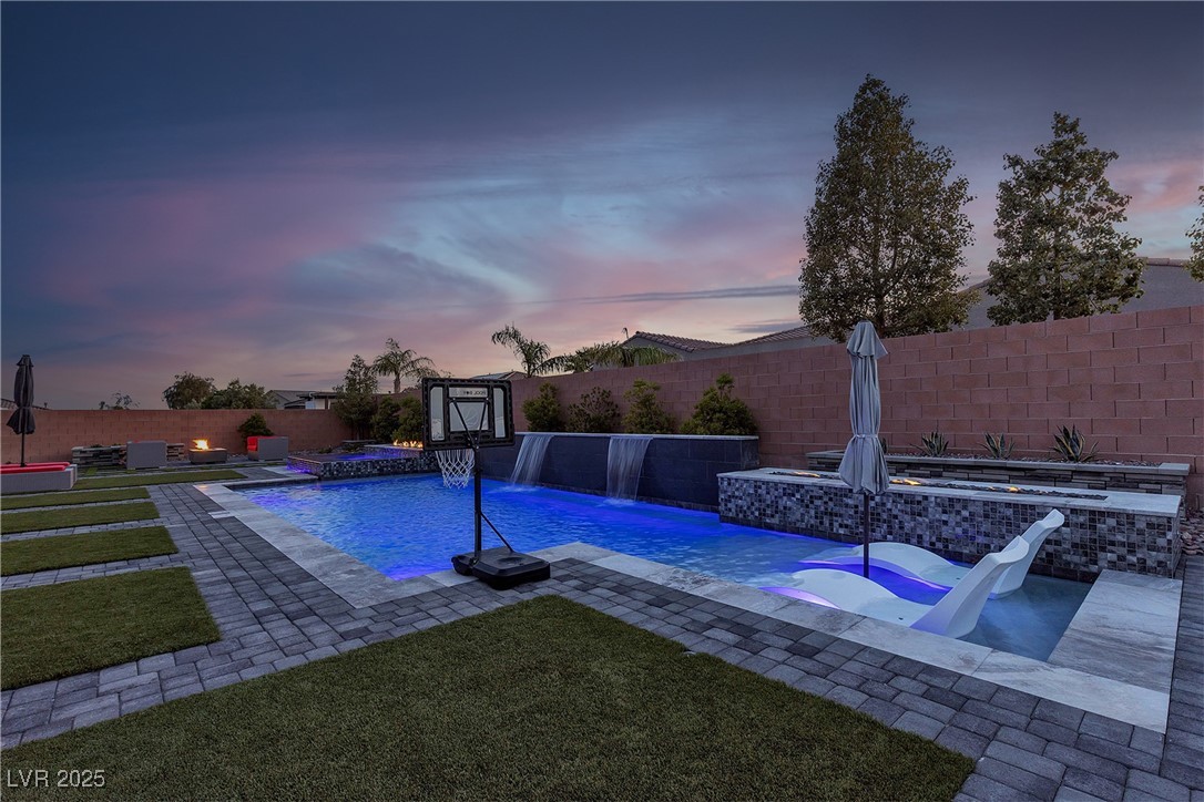 8303 Agave Bloom Street