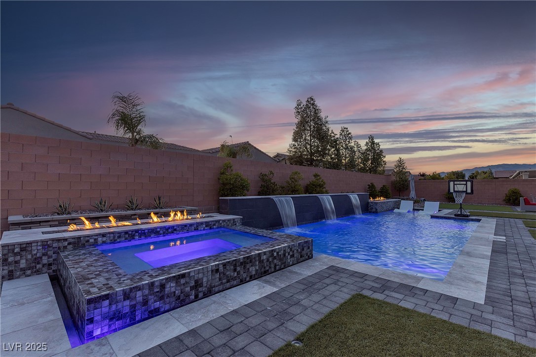 8303 Agave Bloom Street
