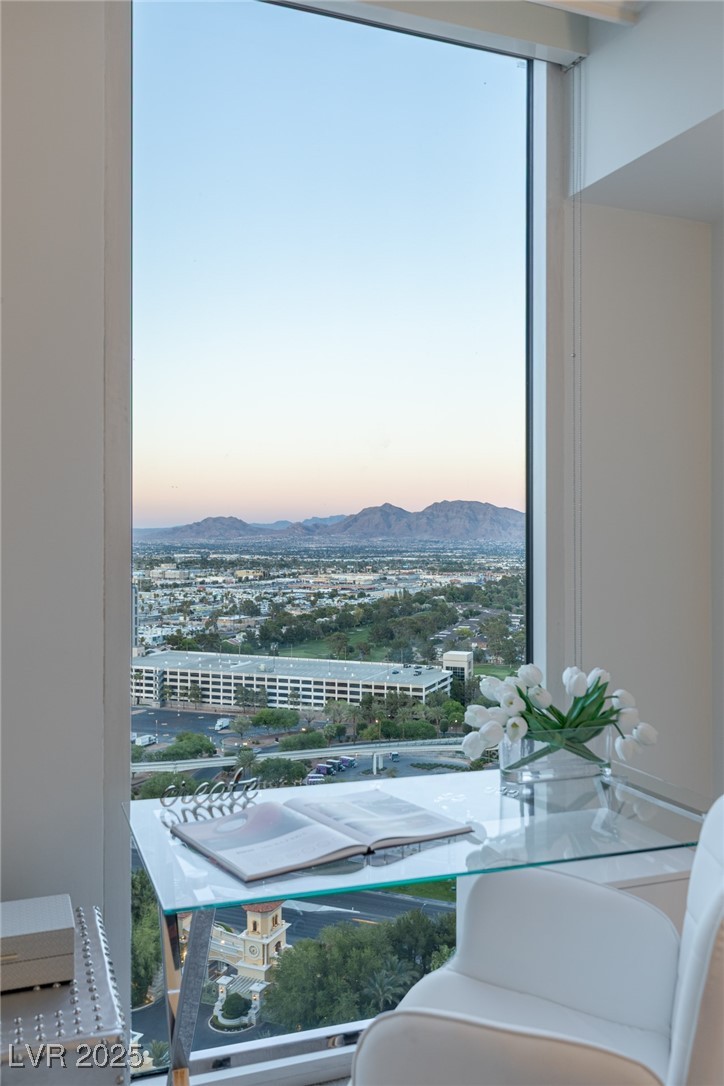 2877 Paradise Road 2502