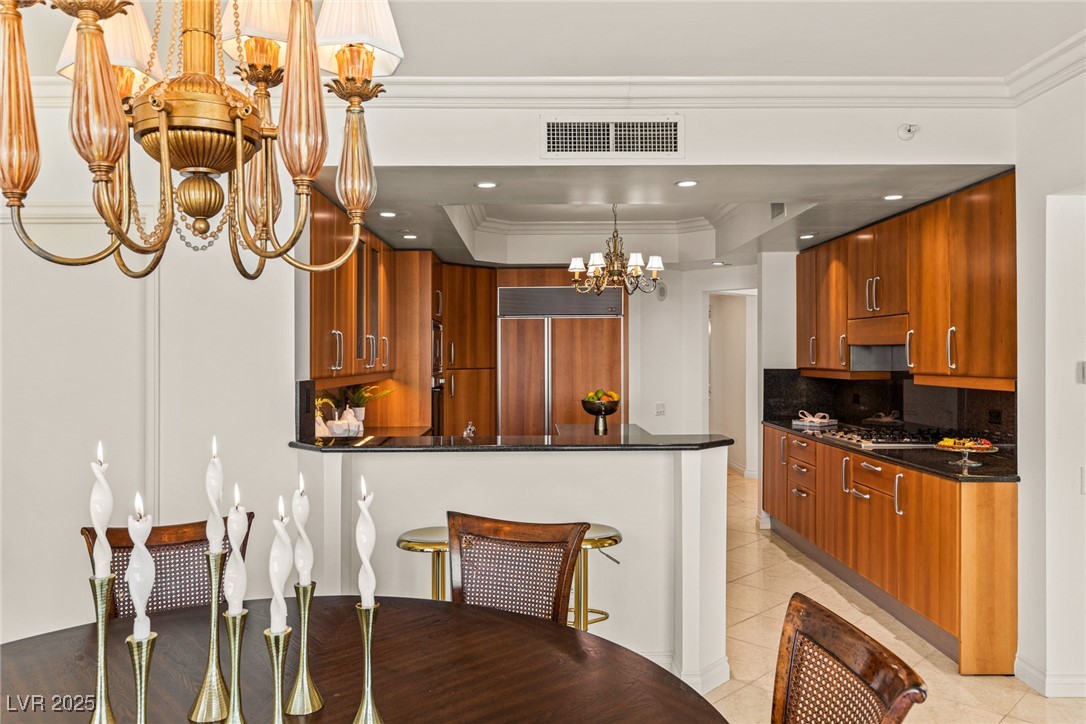 2877 Paradise Road 2502